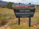 PICTURES/Devils Garden on Hole-In-The-Rock Road/t_Devil's Garden Sign.JPG